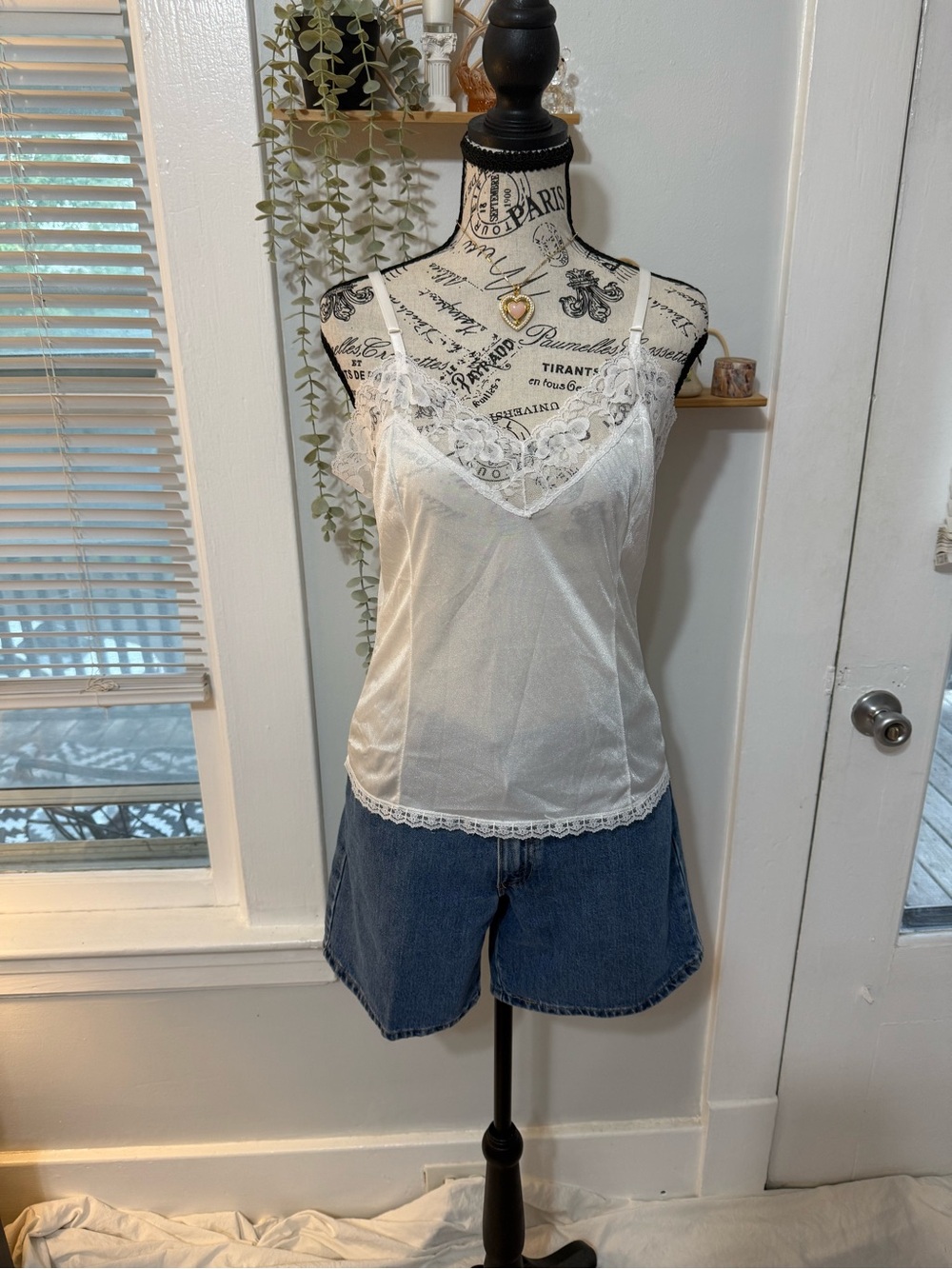 Vintage coquette lace cami top